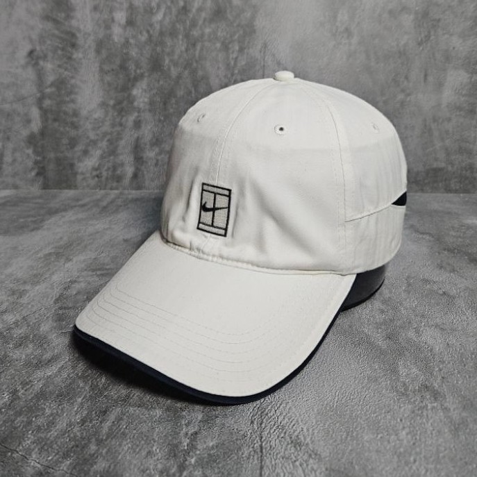 Vintage Nike Court 00's Dryfit Material