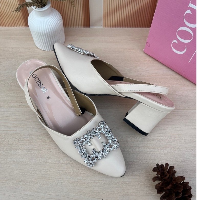 sandal cocesae hak 3cm tali belakang kotak silver