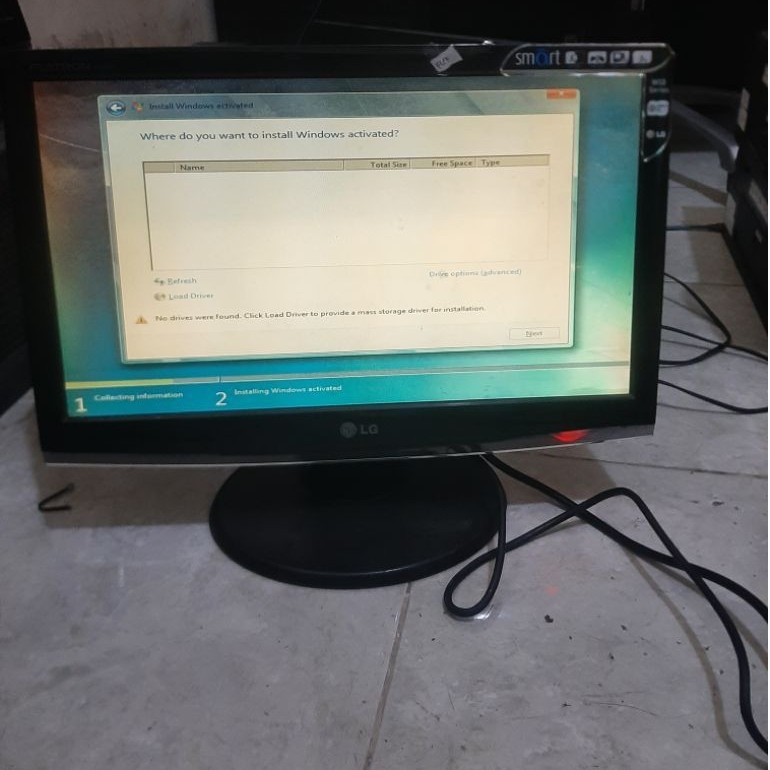 monitor 19inchi LG FLatron 1943s minus dikit
