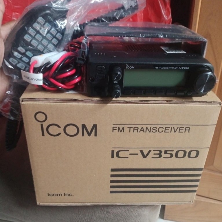 RADIO rig icom v3500