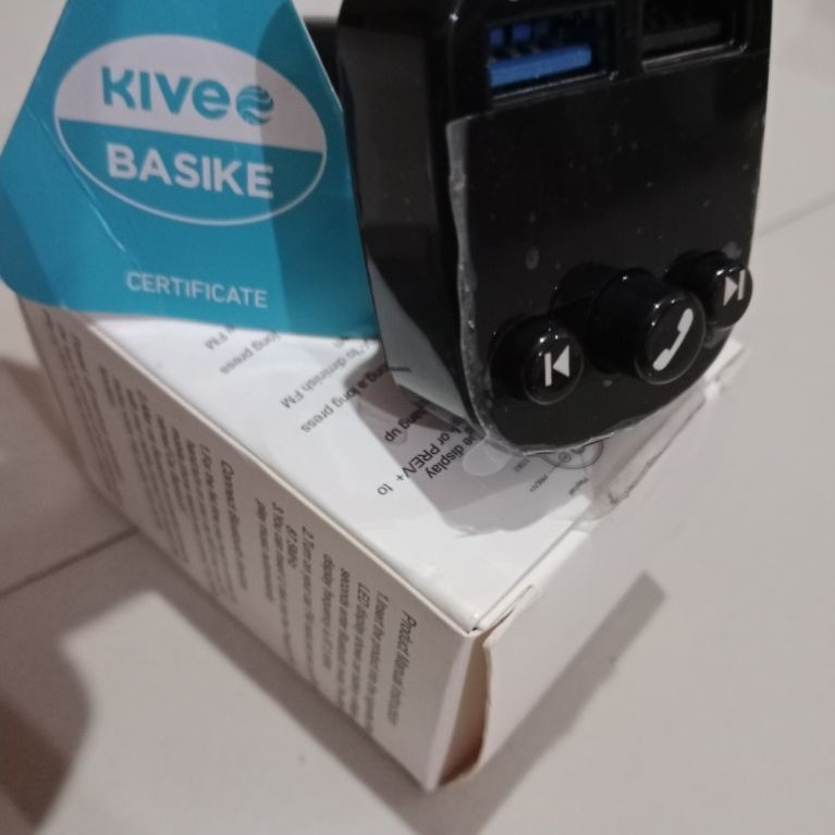 Kivee car charger mobil fast charging dual USB Bluetooth transmitter UT88