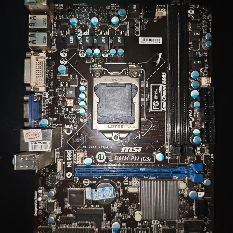 MOTHERBOARD H61