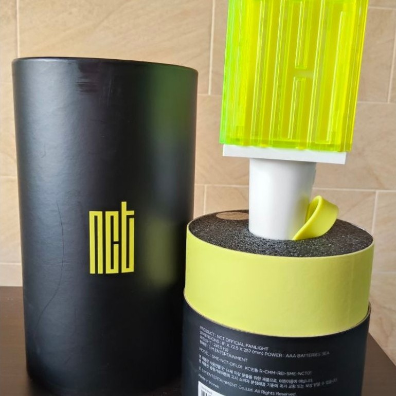 LIGHTSTICK NCT OFFICIAL (PRELOVED)