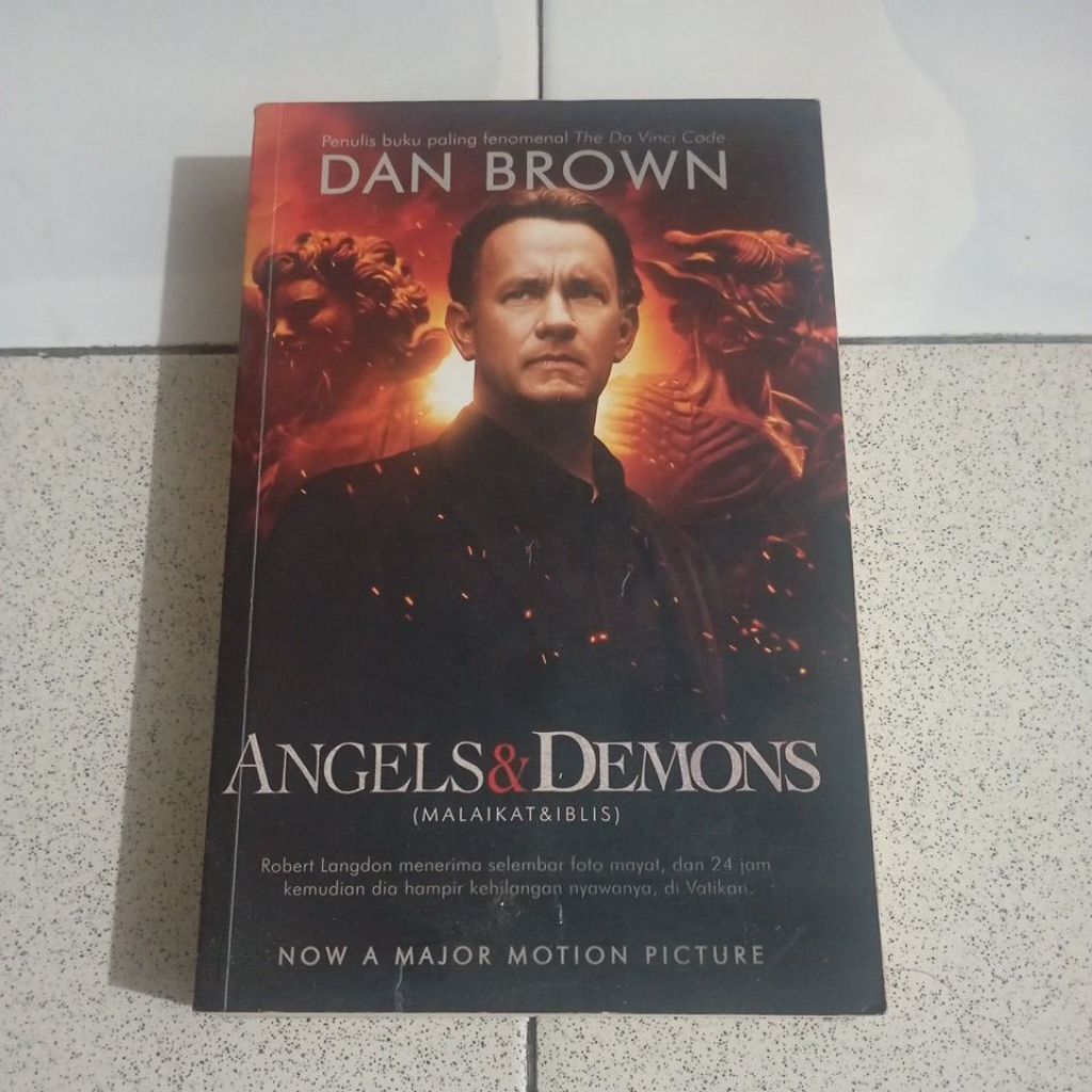Novel ANGELS & DEMOS (MALAIKAT & IBLIS) DAN BROWN | ORIGINAL