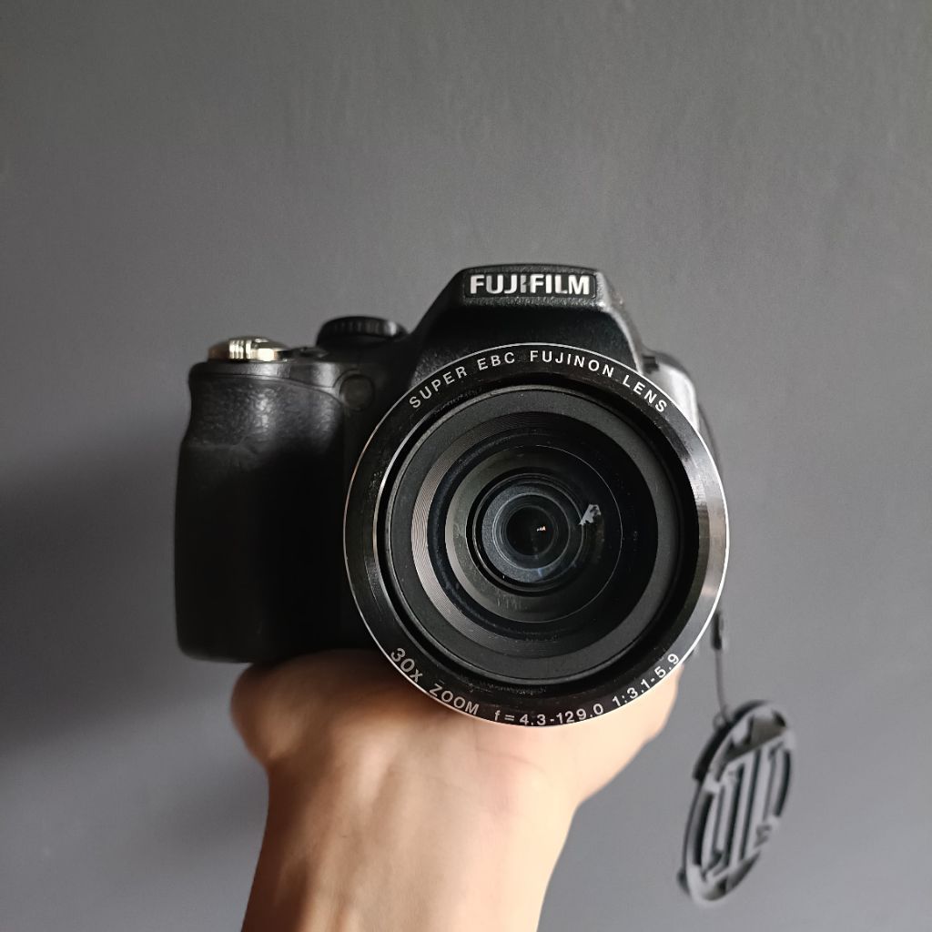 Fujifilm Finepix SL300 Second