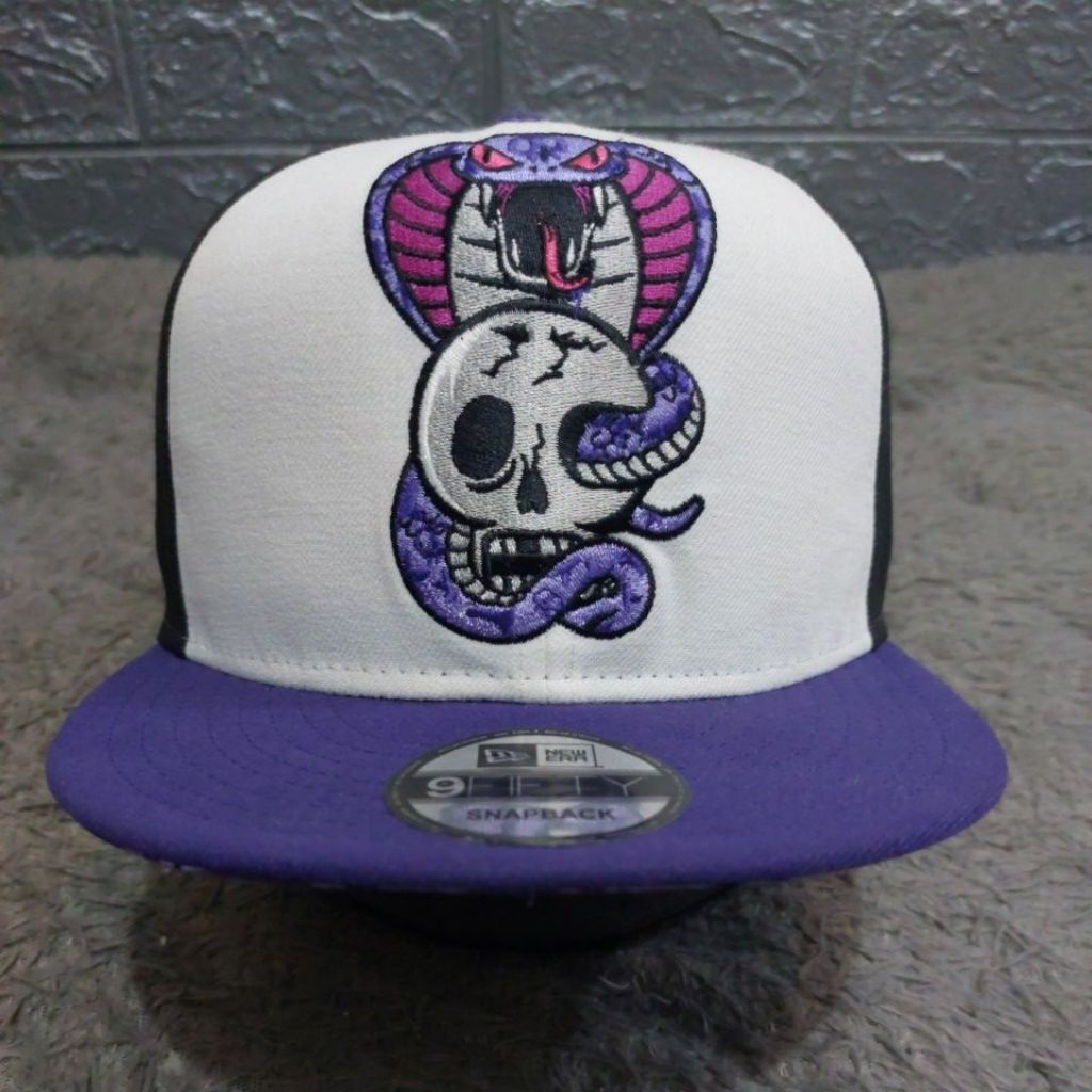 Snapback TKDK Snake Attack Cobra