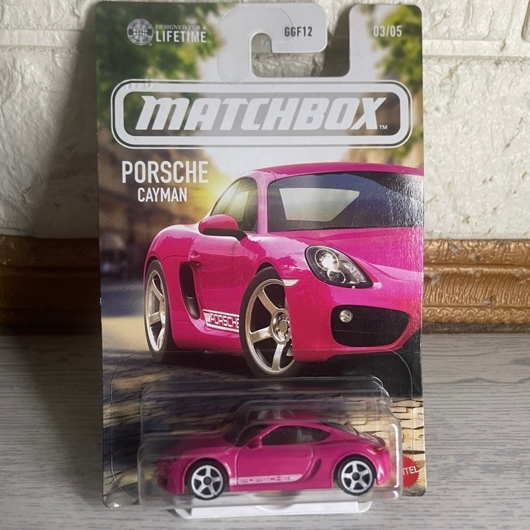 Matchbox Porche Cayman Pink