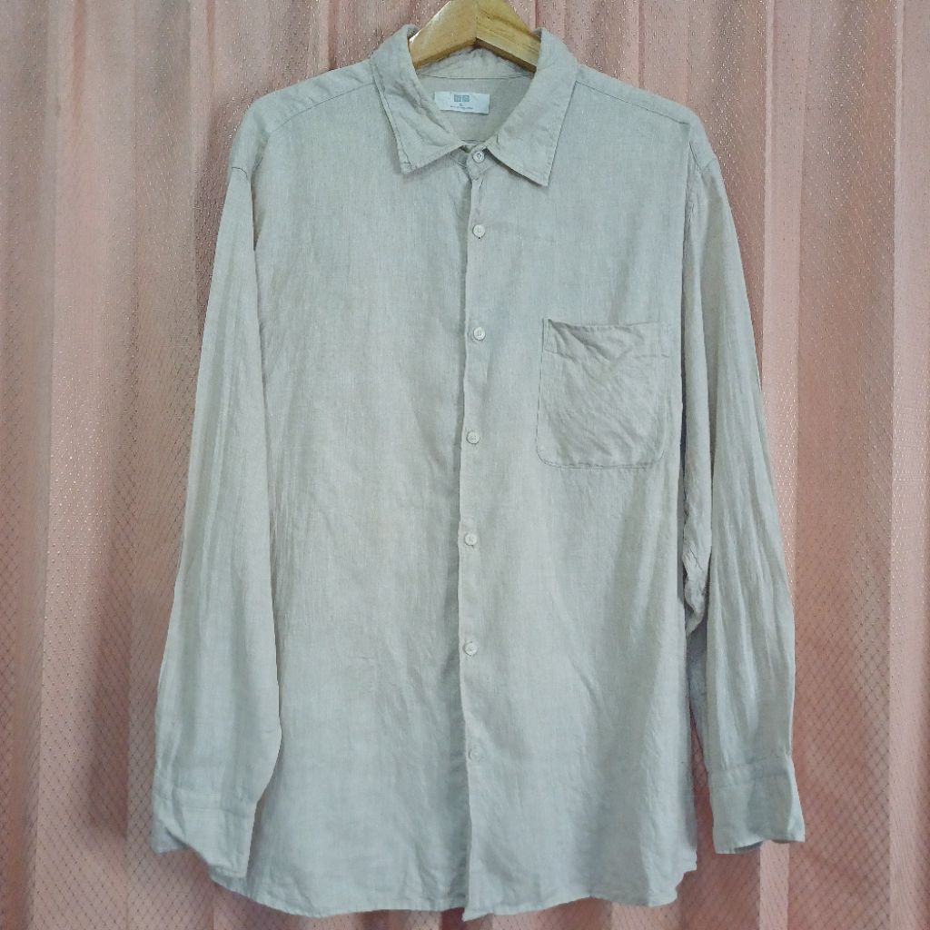 Kemeja Linen Lengan Panjang Pria "UNIQLO" Preloved