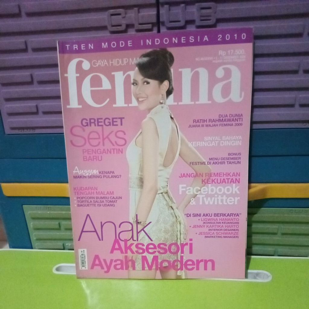 MAJALAH FEMINA NO48 EDISI DESEMBER 2009 (BEKAS)