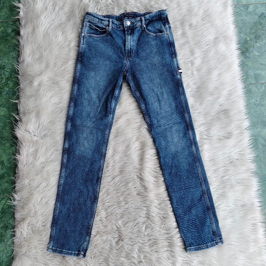 To Hi Slim Jeans Hammer Loop