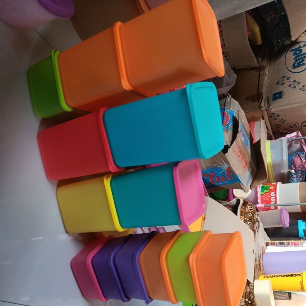 summer tupperware