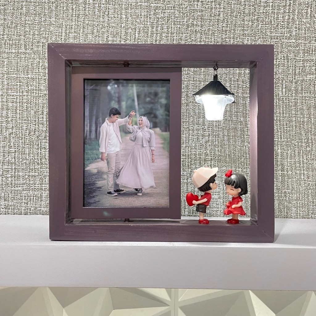 Bingkai foto lampu tidur