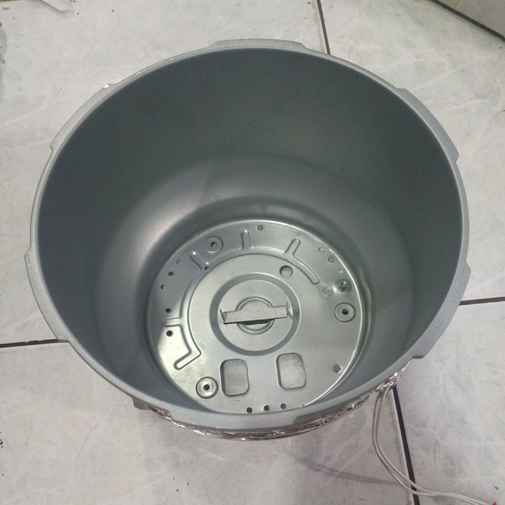 PANCI OUTER  RICE COOKER  PHILIPS TIPE HD4716