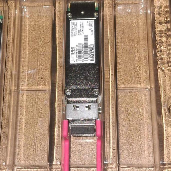 QSFP28 100G ER4 1310nm 30km  JUNIPER Duplex LC SMF