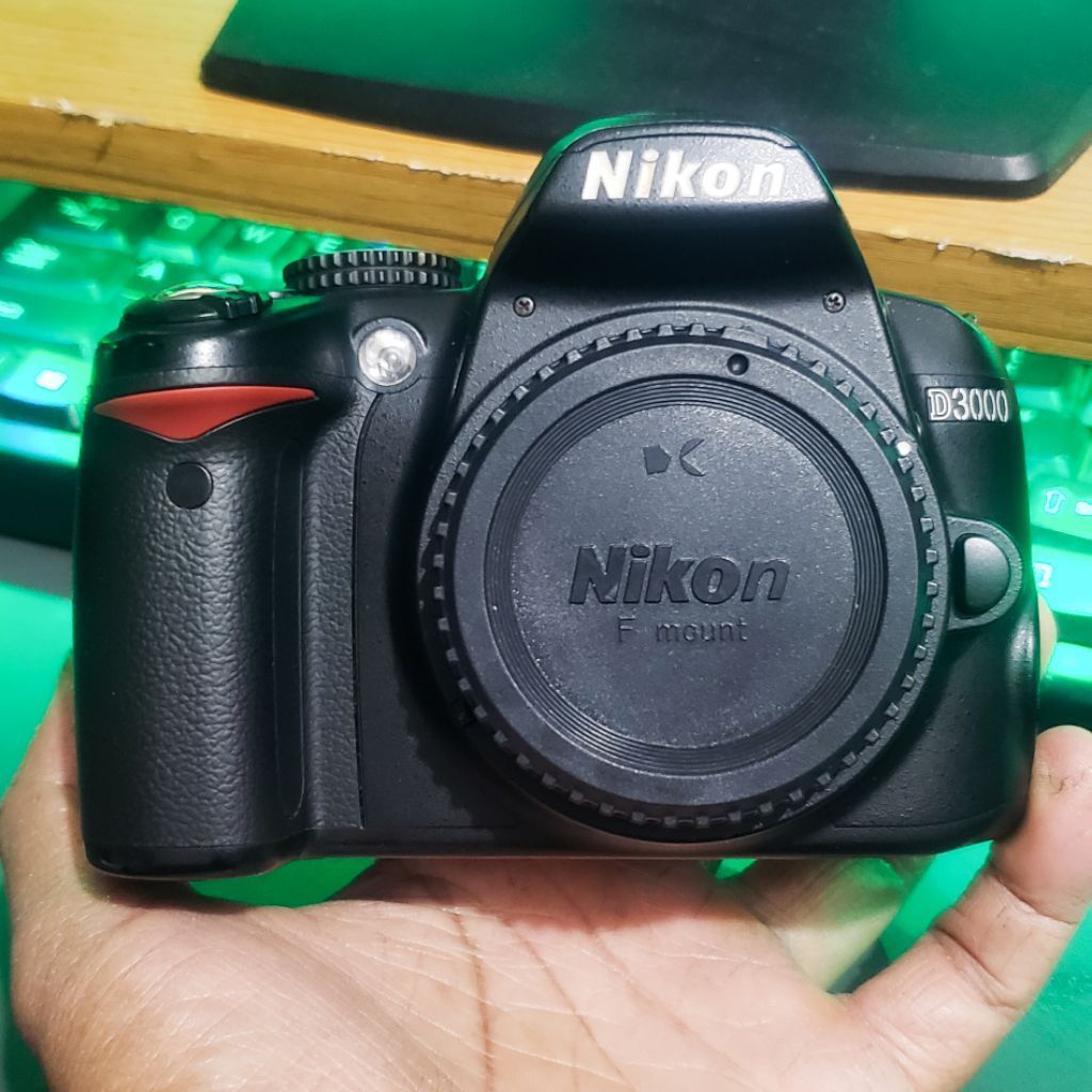 Kamera DSLR Nikon D3000 Body Only Second Minus