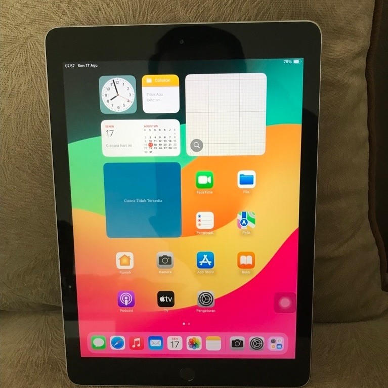 ipad generasi 6 32gb SECOND apple tablet generasi 6 32gb SECOND (WIFI OLNY)