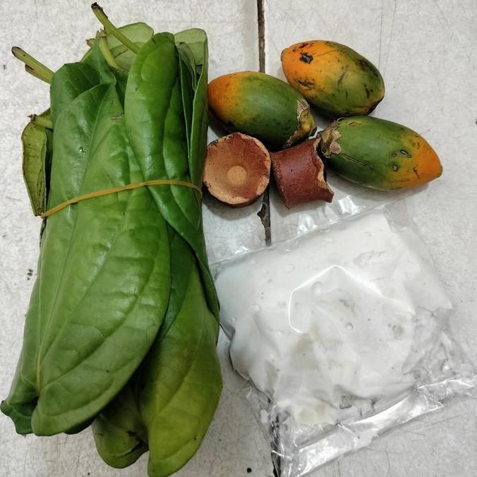 Femini- Paket Nginang Sirih Komplit