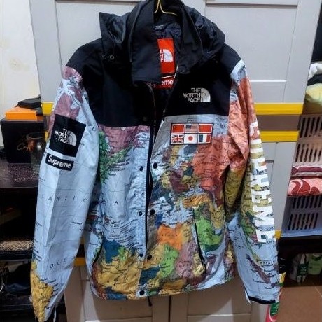 Supreme x the north face Jacket