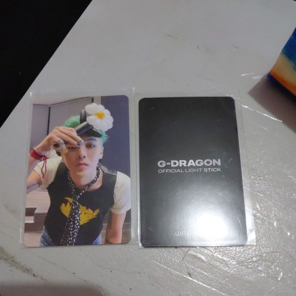 OFFICIAL PHOTOCARD G-DRAGON WITHMUU BENEFIT