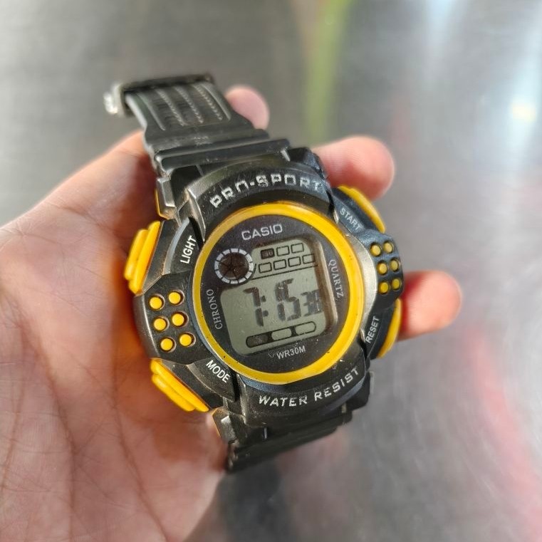 jam tangan preloved casio5081 digital