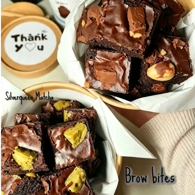 Zellicious Brownies Bites silverqueen brownies bucket Bekasi Fudgy Brownie bite Cup Mini hampers cem