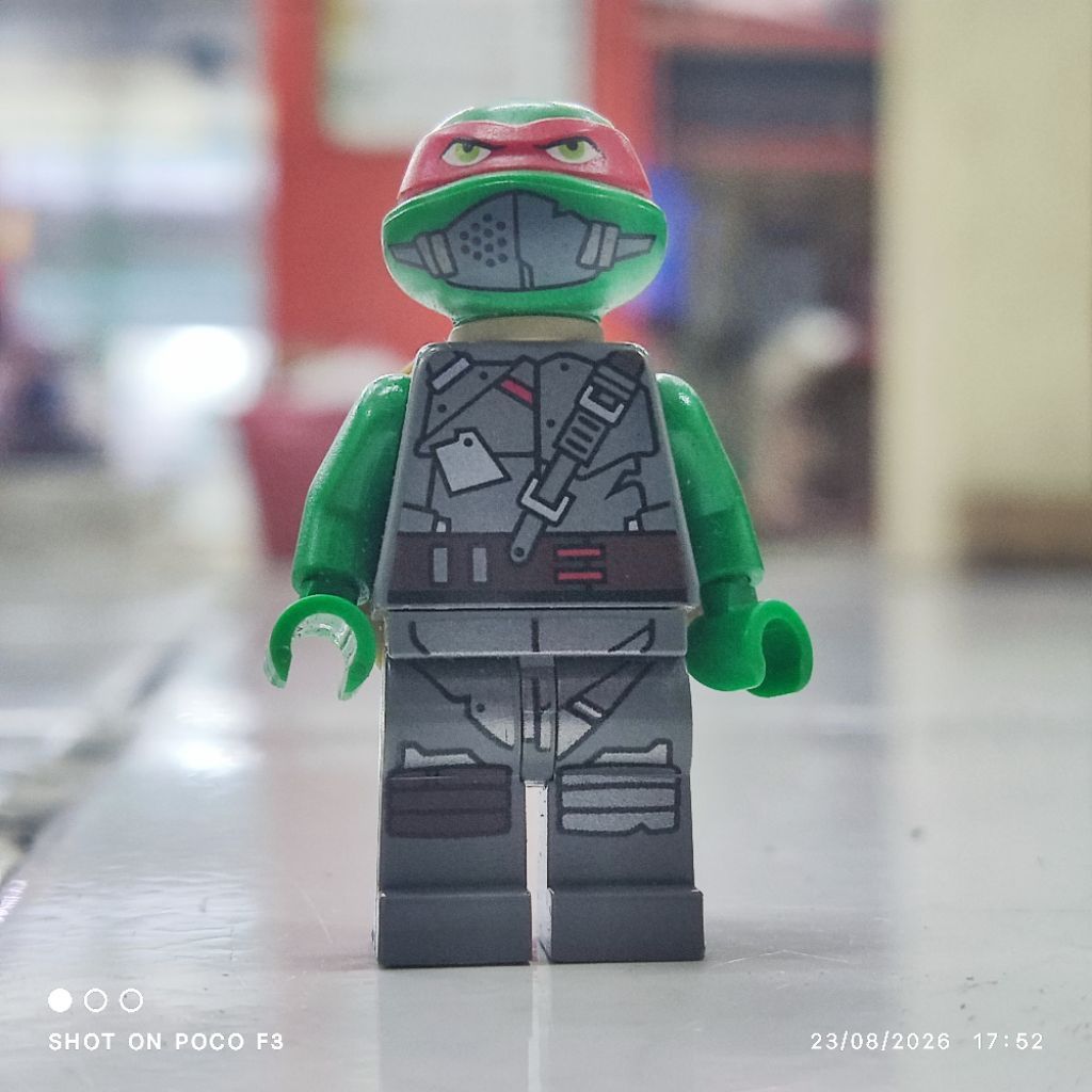 lego minifigure Raphael ninja turtle