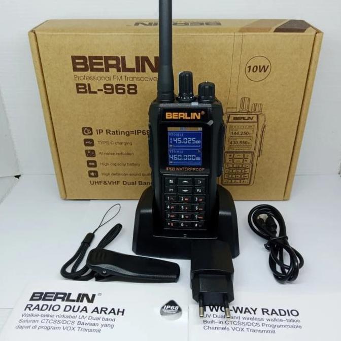 HT Berlin BL-968 Dual Band VHF&UHF 10 Watt Waterproof Radio HT Berlin BL-968 10 Watt Tahan Air