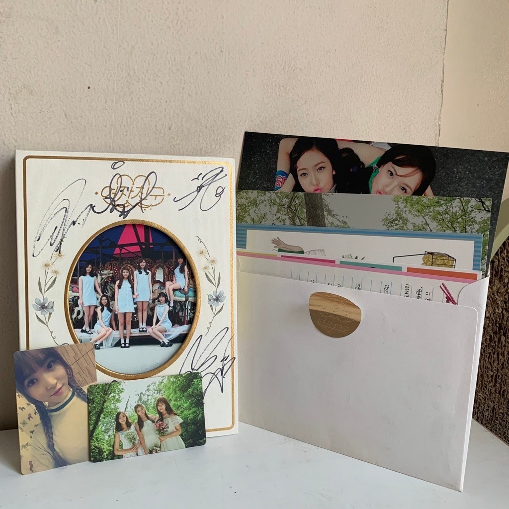 (UNSEALED) Official Lots of Love album GFRIEND SIGNED (FULLSET)