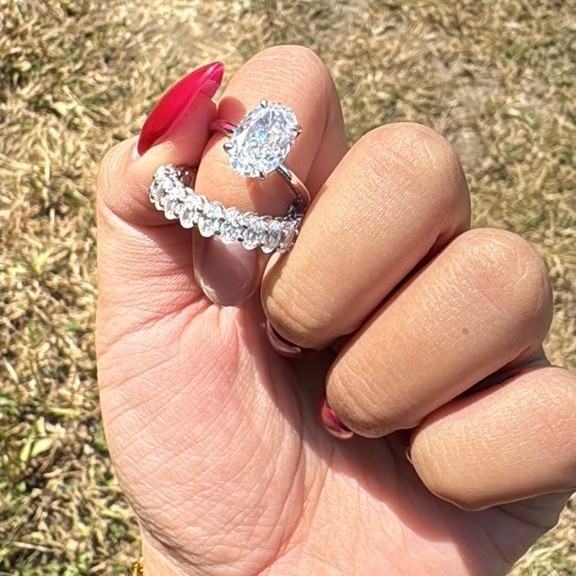 (SALE) Diamond Look Ring,  Silver S925