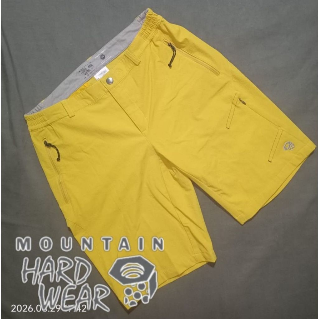 MOUNTAIN HARD WEAR celana pendek kargo outdoor second brand