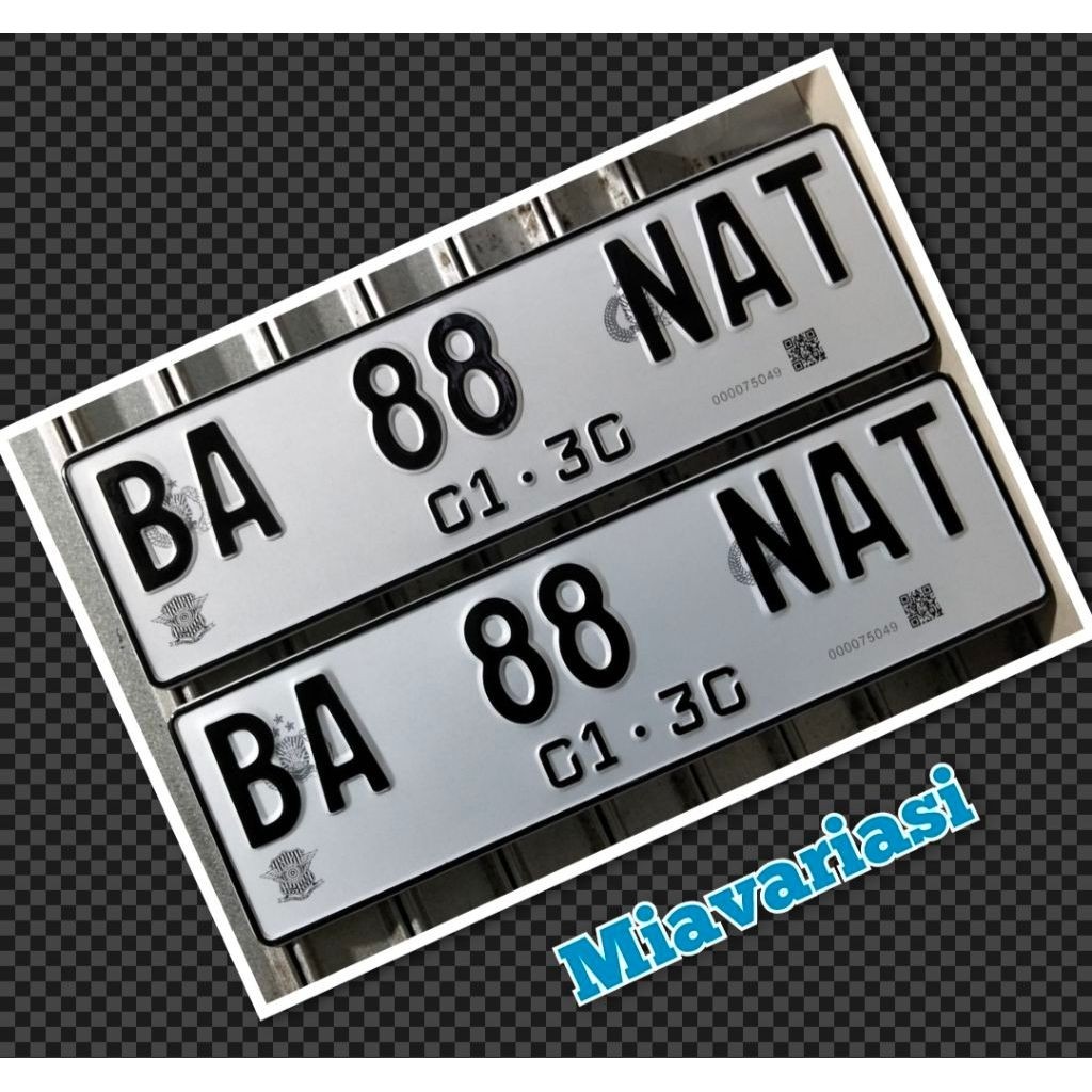 plat mobil reflektif putih barcode scanner