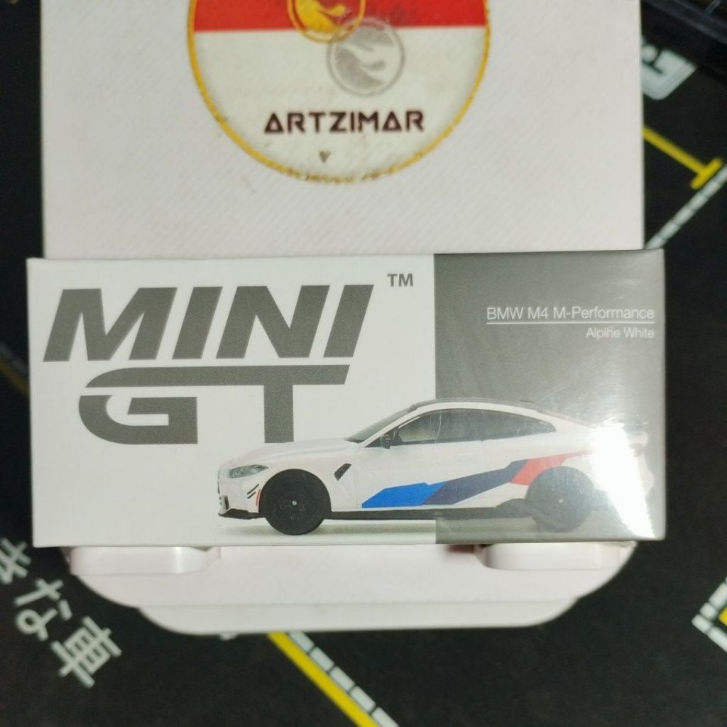 MINI GT BMW M4 M-Performance Alpine White