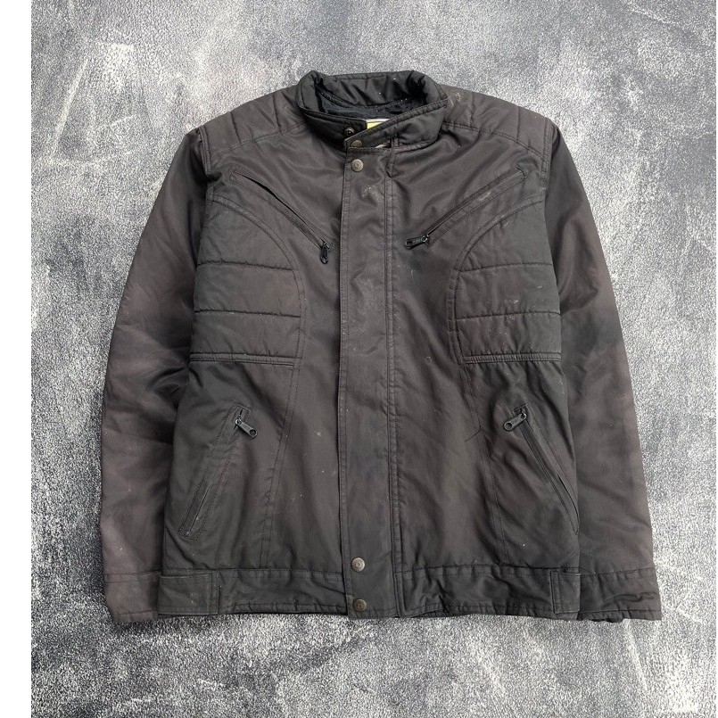 Jaket Lois