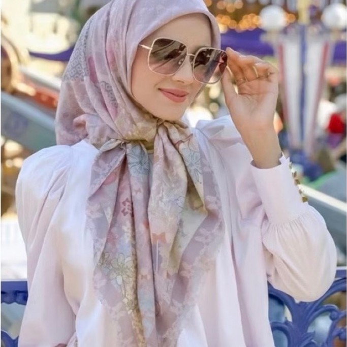 As is The Dream Park Viola Buttonscarves Voal 110x110