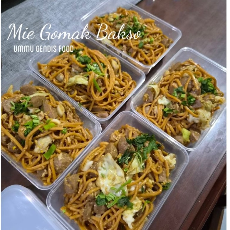 Mie Gomak Goreng (bakso sapi, telur) Frozen 450 gram