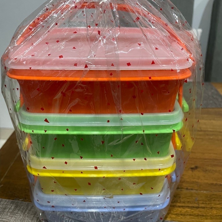 tupperware rantang 4 susun