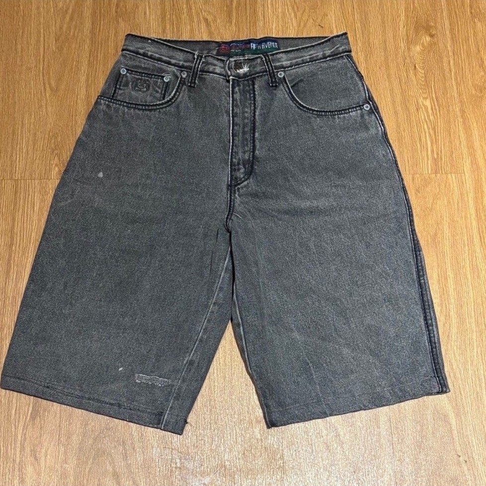 baggy jorts grey