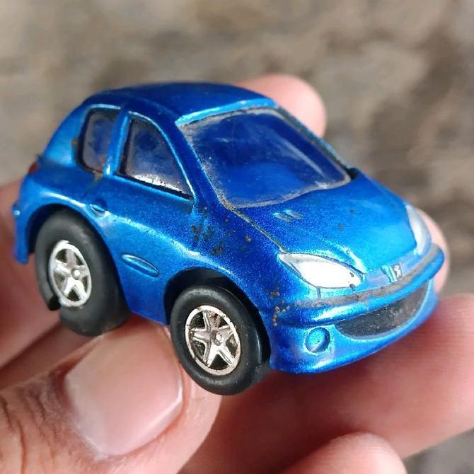 DIECAST LOOSE WELLY PEUGEOT 206 TOONED