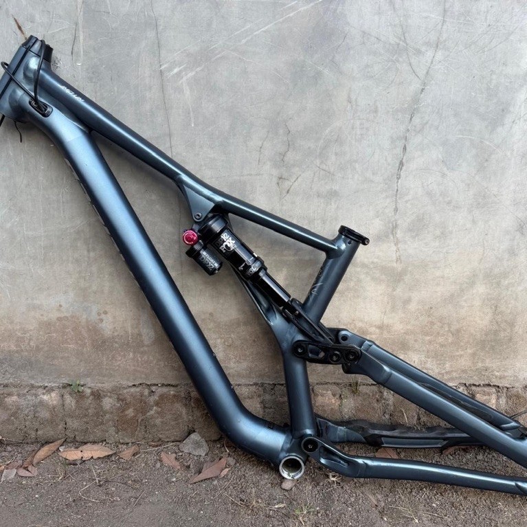 Frame Set Specialized Stumjumper EVO Size S 29in Boost 148 Rearsock Fox Dpx2 2 Tabung