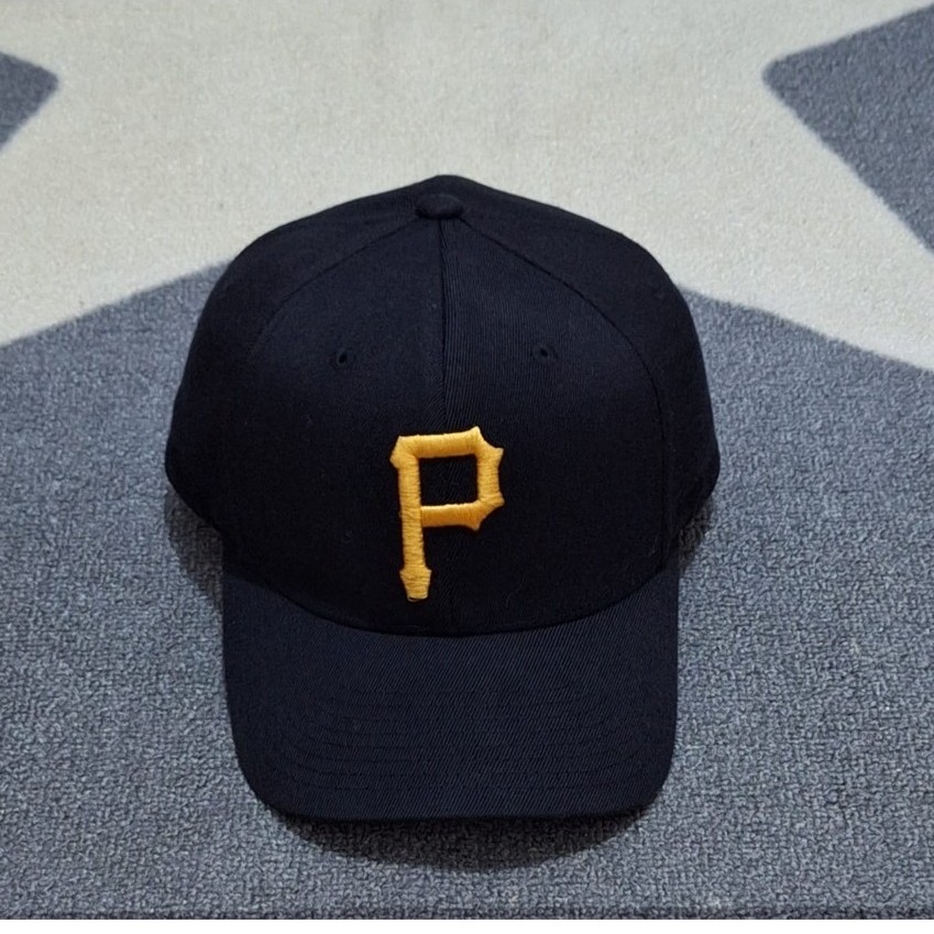 Topi bisbol baseball cap mlb p pirates hitam black preloved 2nd seken sekon secon pl bekas ori