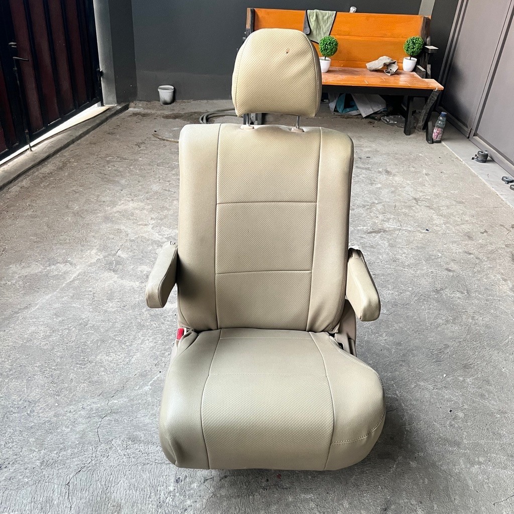 jok bangku captain seat alpard original