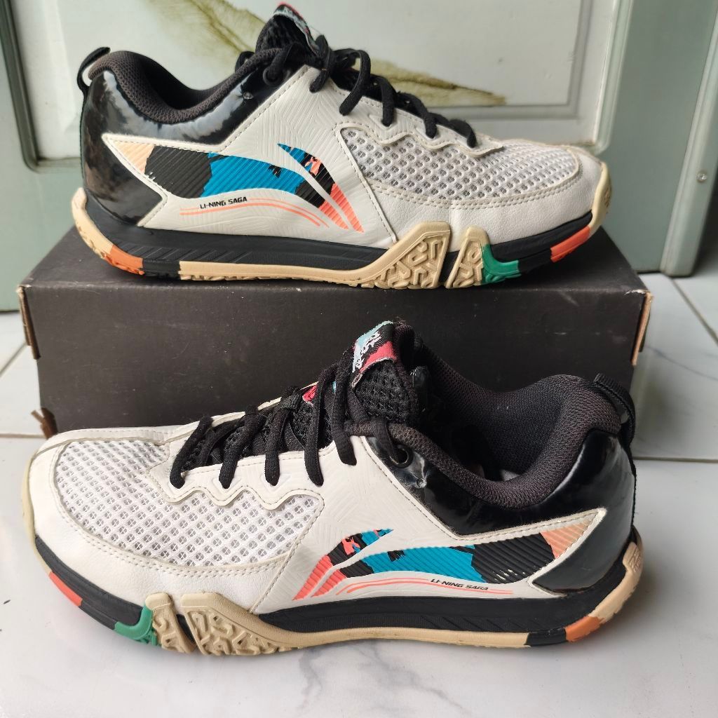 Sepatu Badminton Lining Saga Sz 41 (Second)