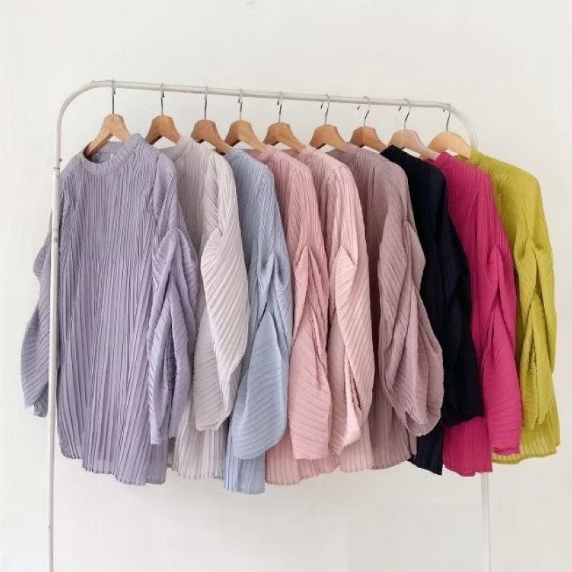 PRELOVED Vanilla Hijab Pleats Blouse XXL