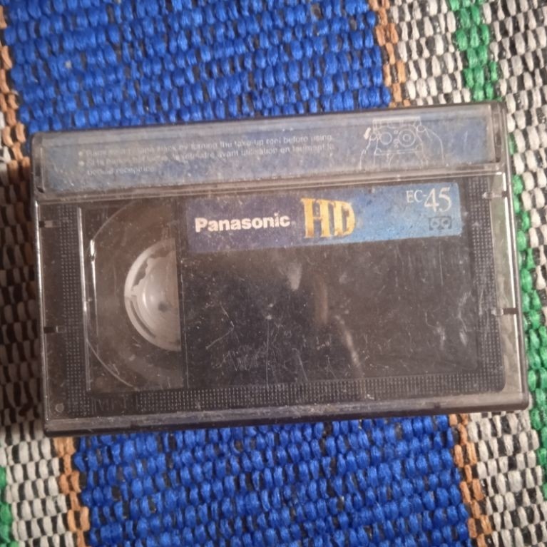 kaset handycam Panasonic Extra HD EC-45 (format VHS-C)