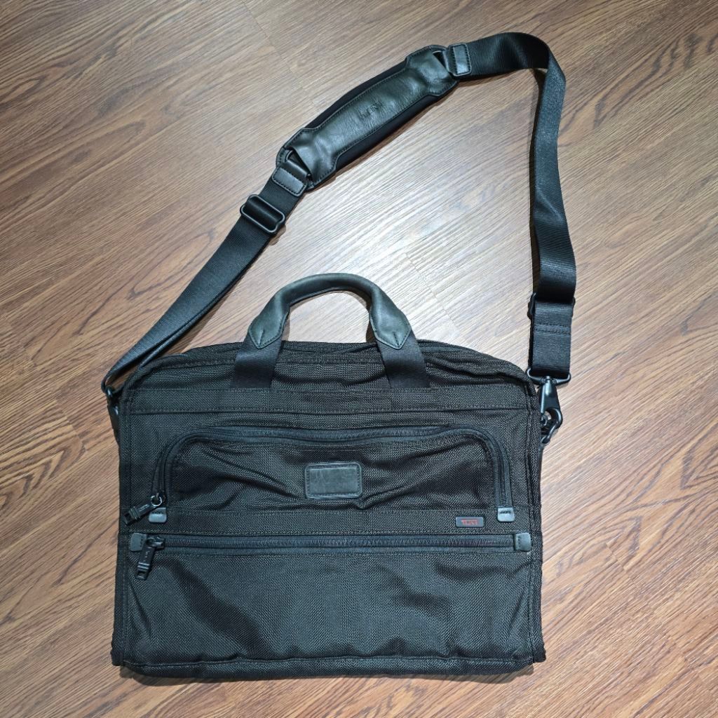 briefcase tumi