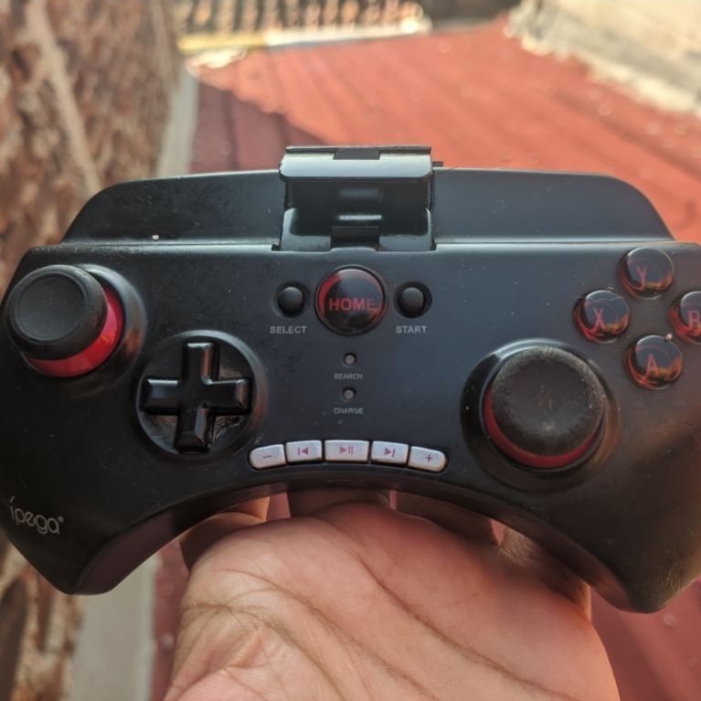 gamepad ipega bekas