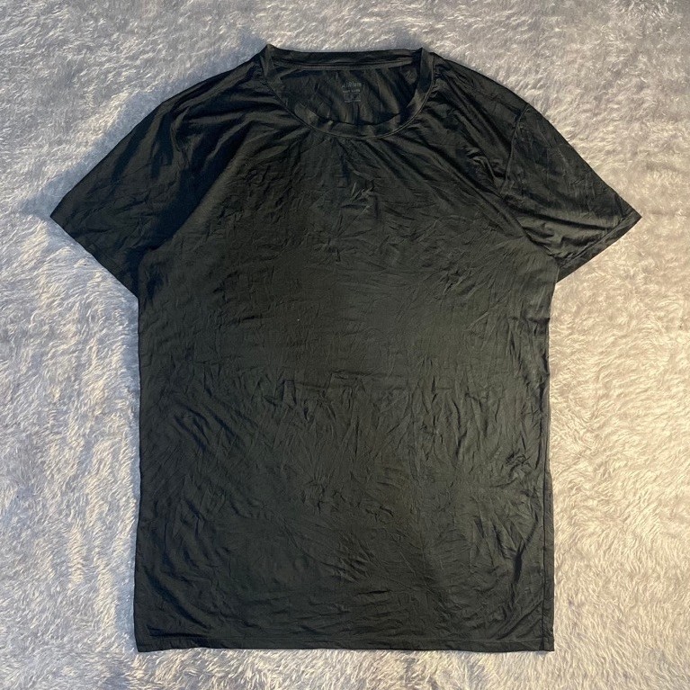 Tee - AIRism Black - Uniqlo AIRism