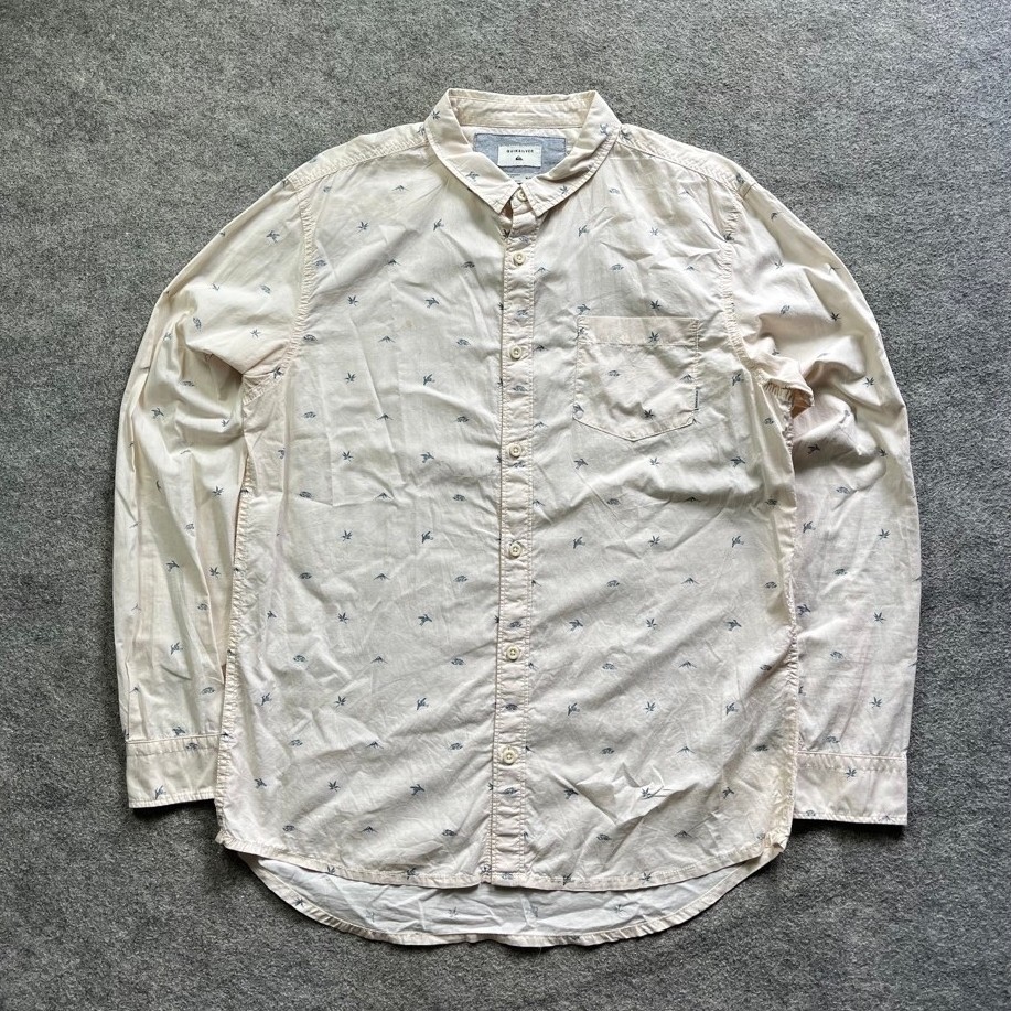 Kemeja motif Quicksilver