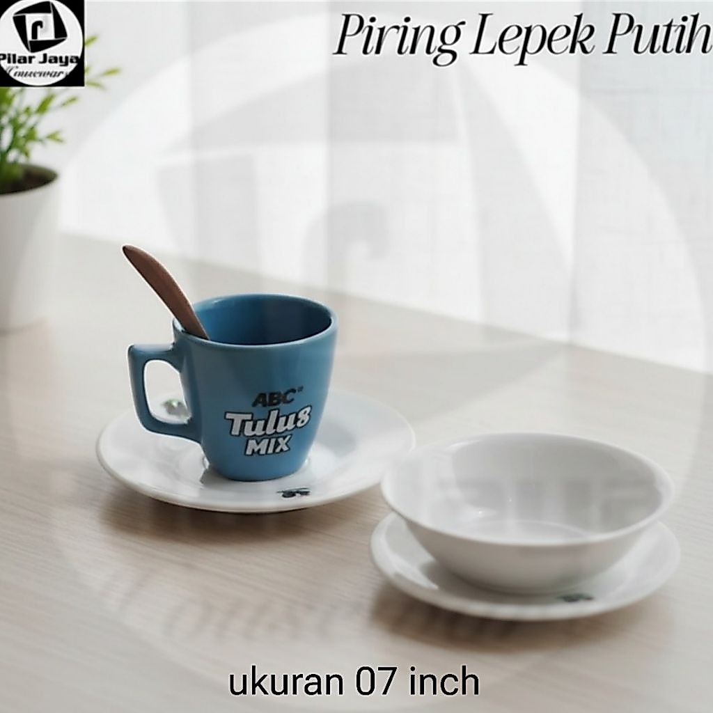 Piring Plastik Putih / Piring Jago Plastik / Piring Alas / Piring Lepek