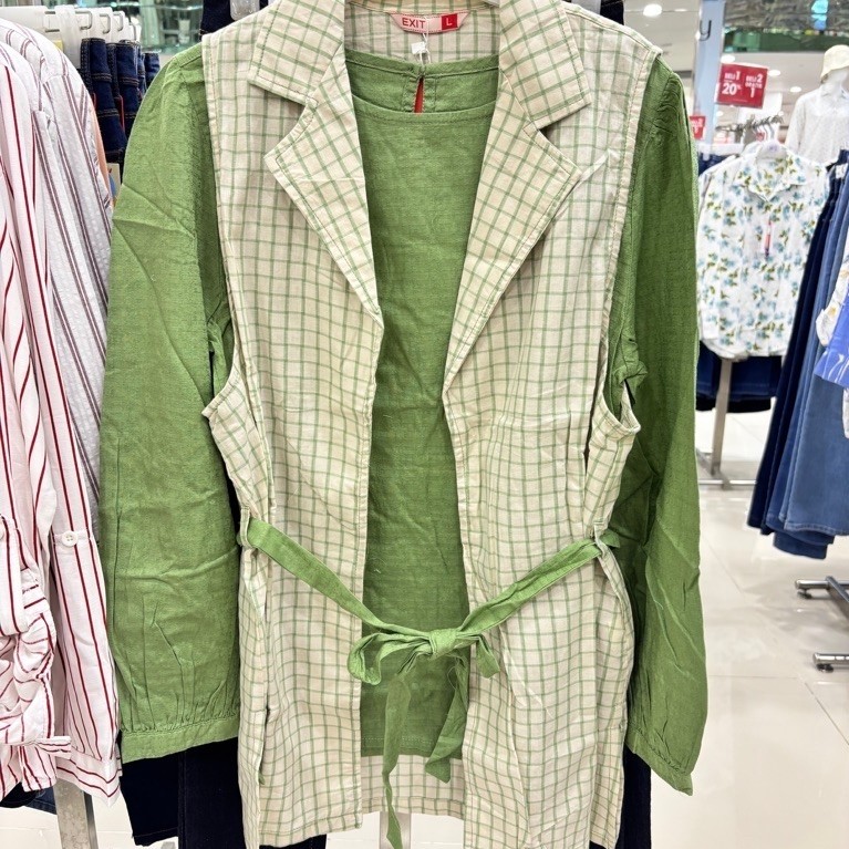 blouse+outer exit ori matahari